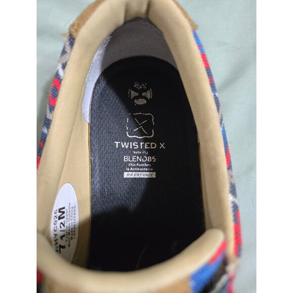 Twisted x 7.5 women's red aztec printed tie shoes - Picture 7 of 8